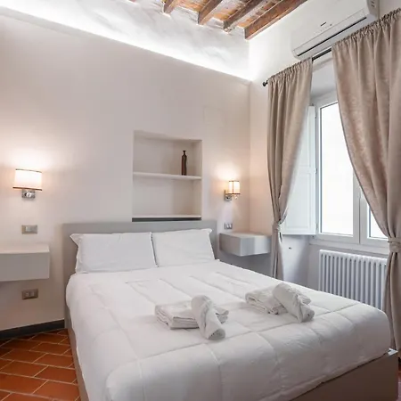 Guesthost - Ponte Vecchio Flats Lejlighed *
