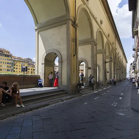 Ponte Vecchio Flats Apartment *
