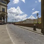 Guesthost - Ponte Vecchio Flats